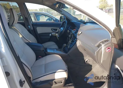 2010 Volvo Xc90 3.2 R-Design из США, поврежденный, VIN YV4982CT7A1546692